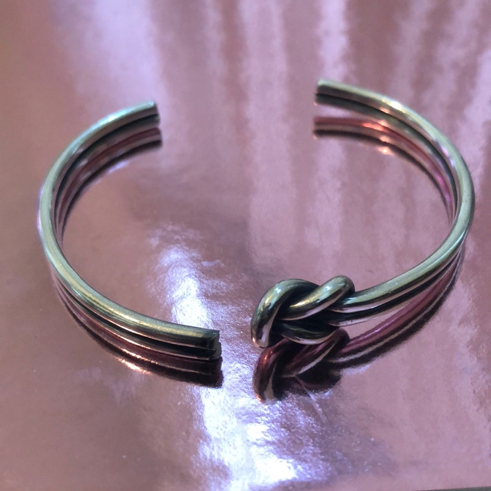 Broken James Avery Lover’s Knot Cuff Bracelet